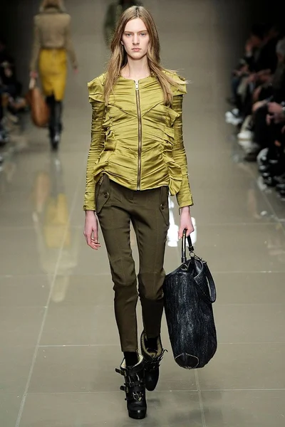 Look 38